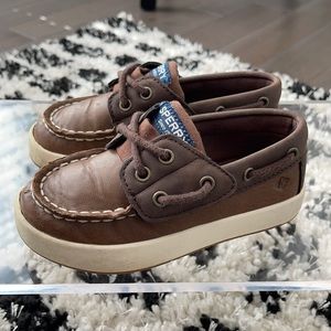 SOLD- Dark brown SPERRY’s ready to go!